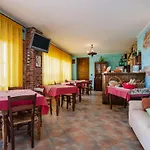3 Bedroom Cozy In Marsaglia Cn Vakantiehuis Belvedere Langhe