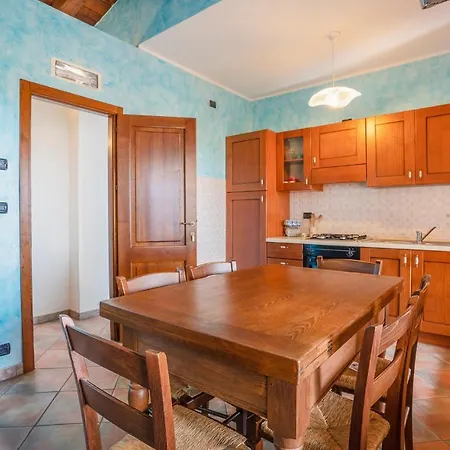 3 Bedroom Cozy In Marsaglia Cn