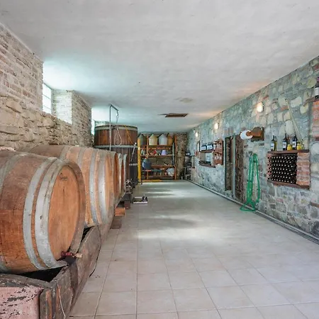 펜션 In Marsaglia Cn With Jacuzzi *